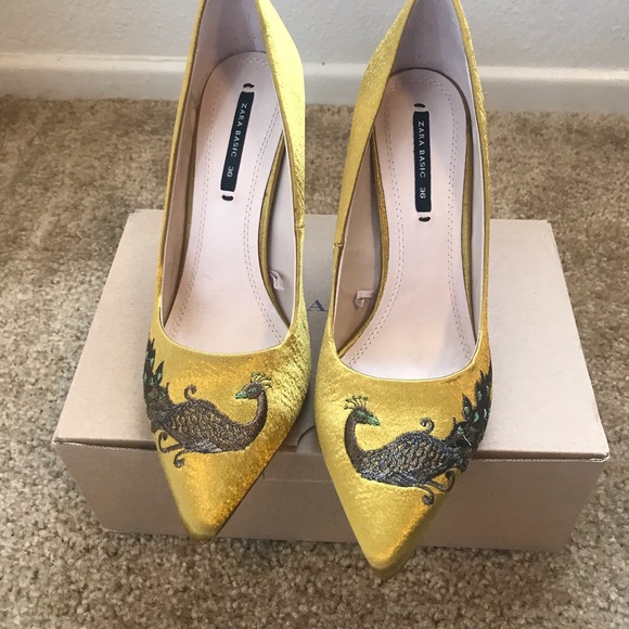 Shoes - Picture 2 of 3